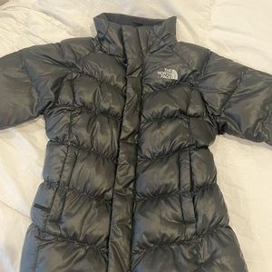 Children’s The North Face puffer. In excellent condition. Size S/P 7/8